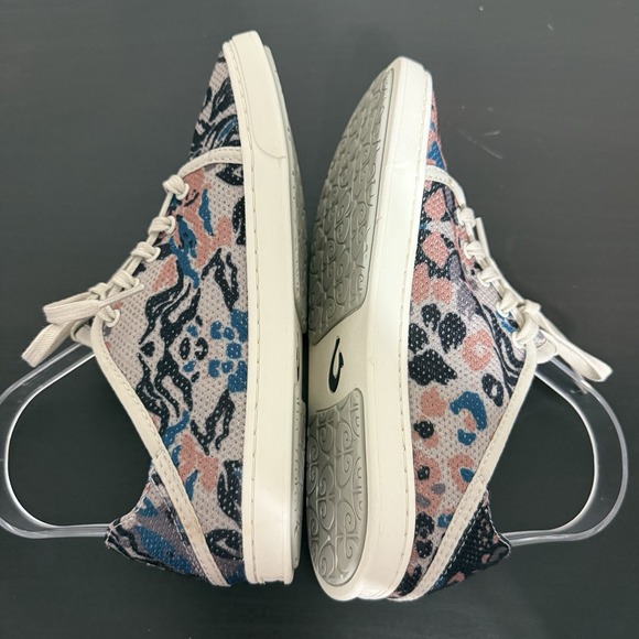 OluKai Shoes Women's 6 Multicolor Printed Pehuea Li Cloudy Pa'i Flat Sneakers 36 - Picture 7 of 10